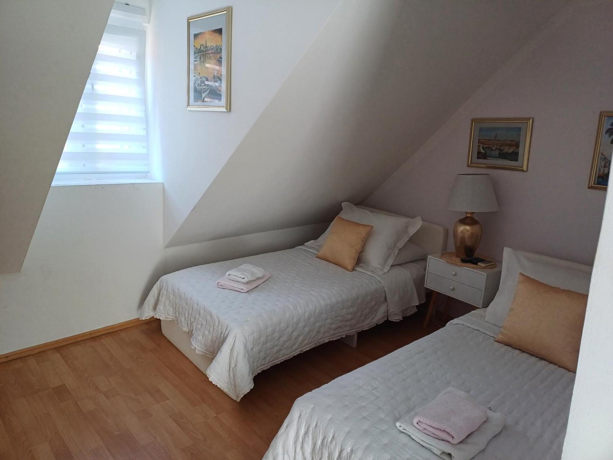 Private In Diocletians Palace Apartment Split