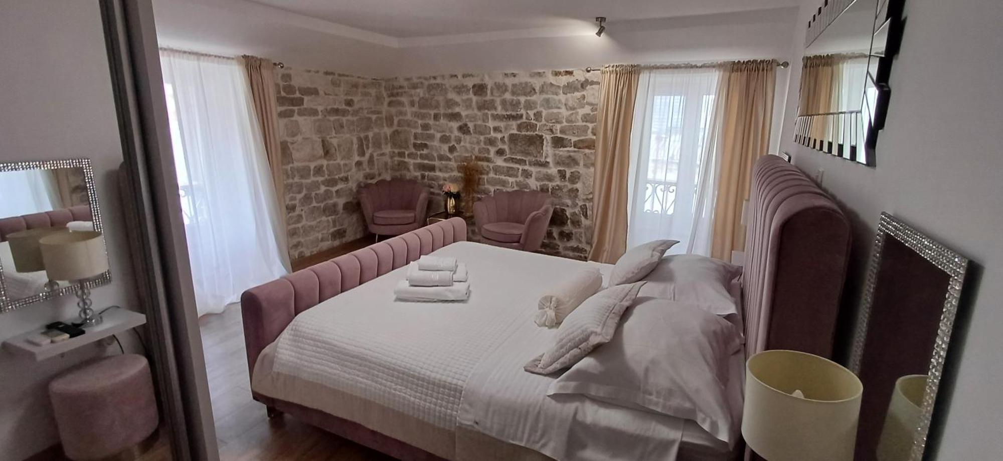Private In Diocletians Palace * Split
