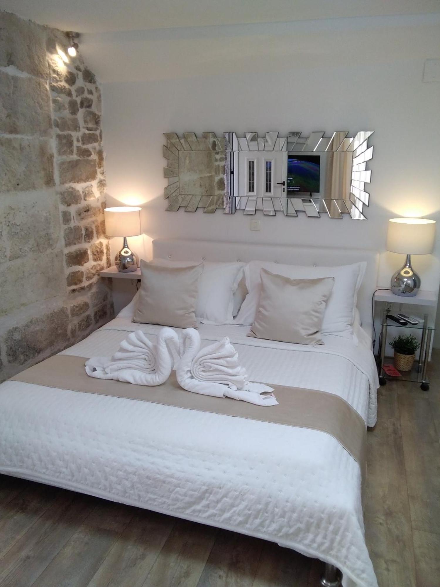 Apartament Private In Diocletians Palace Split