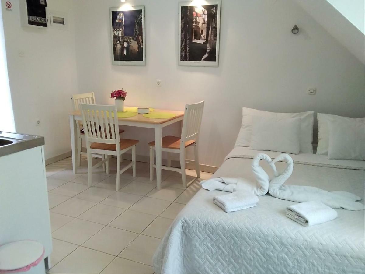 Apartament Private In Diocletians Palace Split